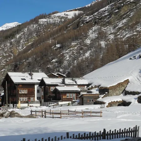 Antigua Saas-Grund