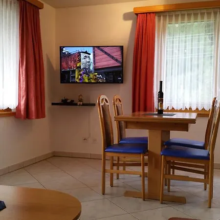 Antigua * Saas-Grund