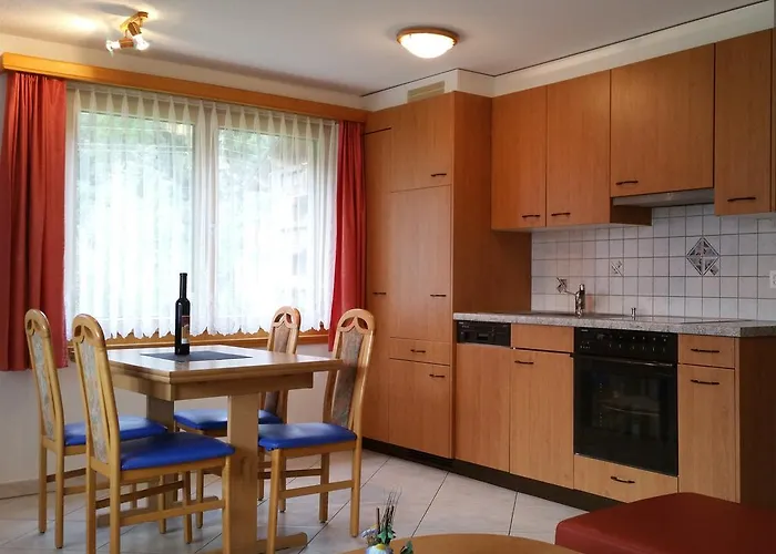 Antigua * Saas-Grund