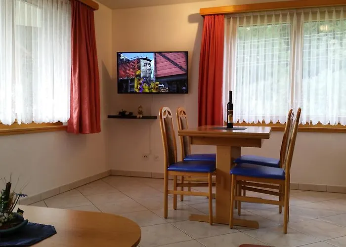 Antigua * Saas-Grund